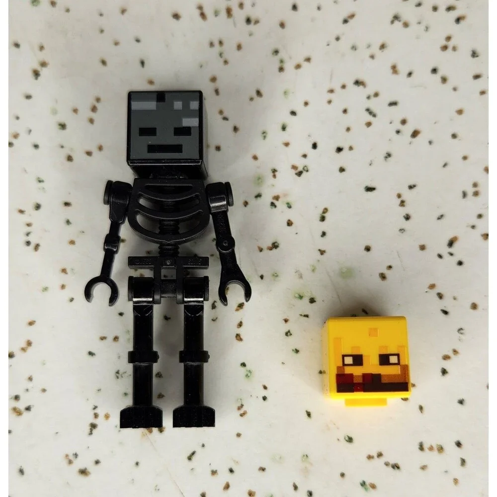 LEGO Minecraft Wither Skeleton Minifigure + Blaze Head Lot